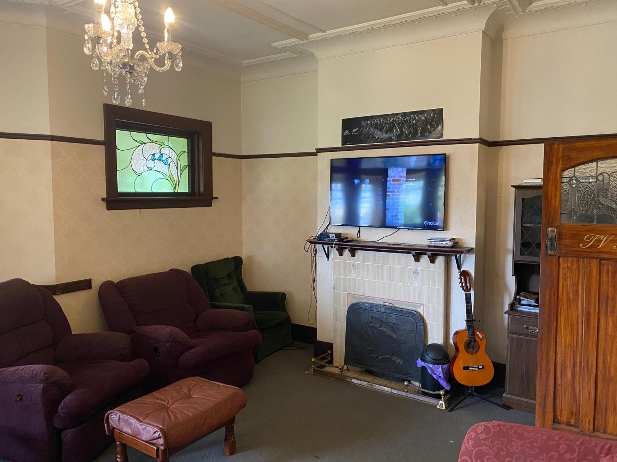 بيت شباب Manor House Backpackers ديوندين المظهر الخارجي الصورة